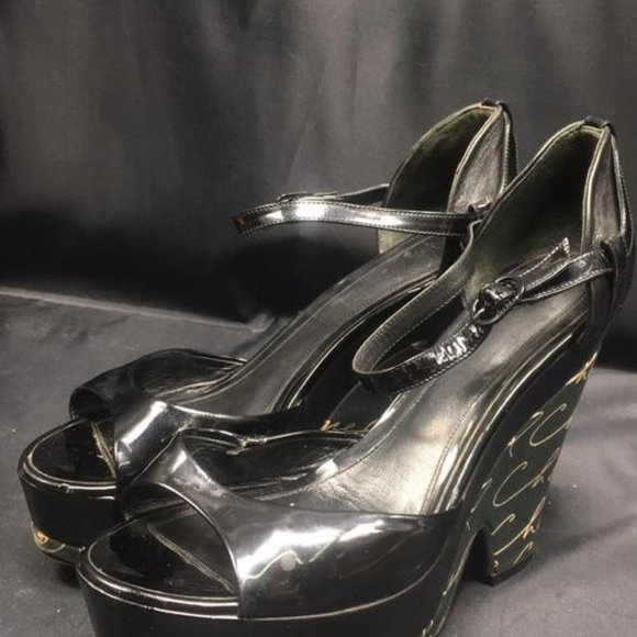 Chanel Green and Black Leather Platfrom Sandals We - Picture 4 of 12